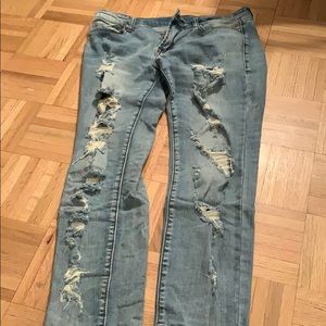 NWOT Pistola ripped jeans 29 light denim